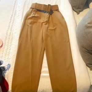 EXCELLENT CONDITION Zara Tan Pleated Dress Pants w/ Belt--Size XS